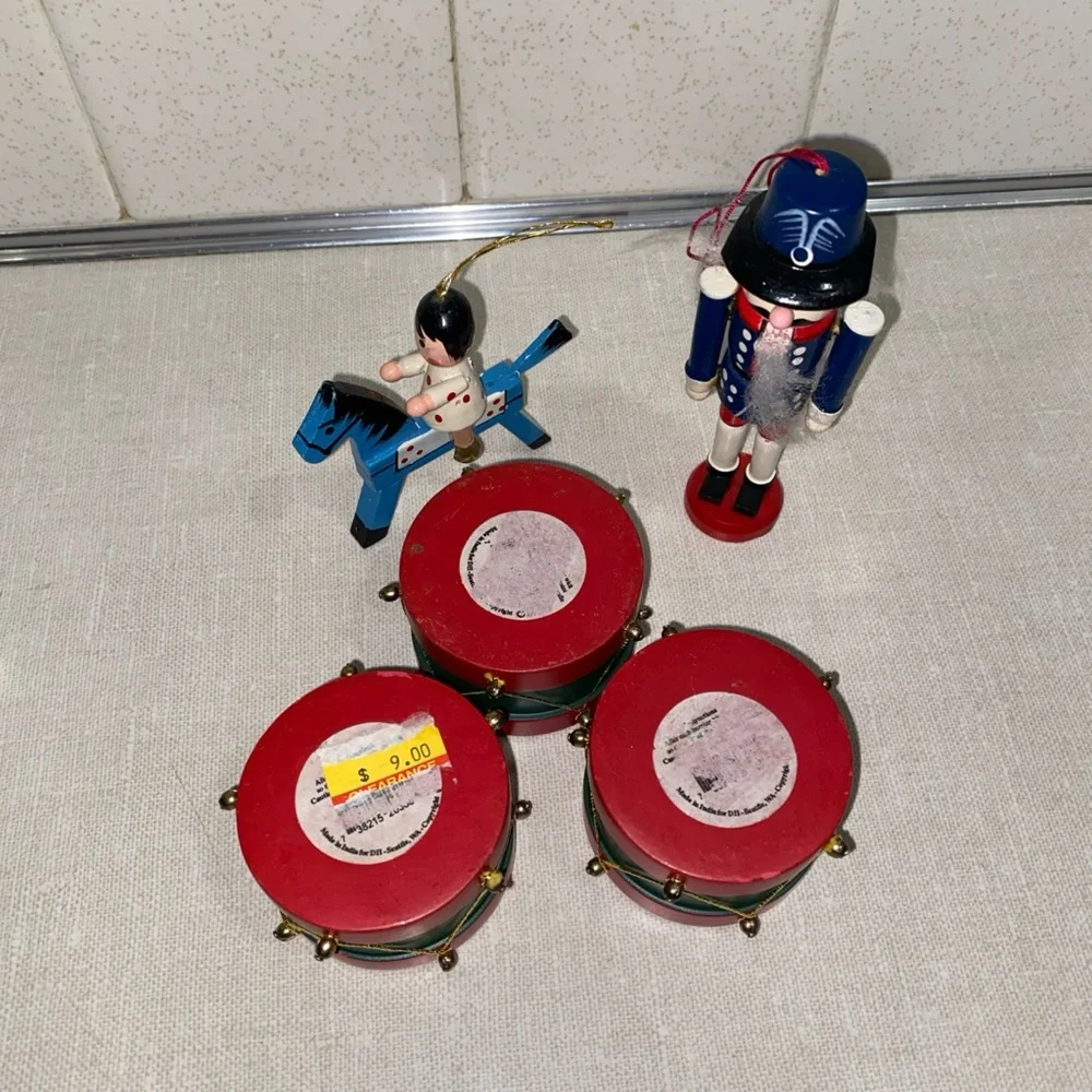 3 VTG‎  Wooden Metal Votive Candle Holders Drums  + 2 Christmas Tree Ornaments